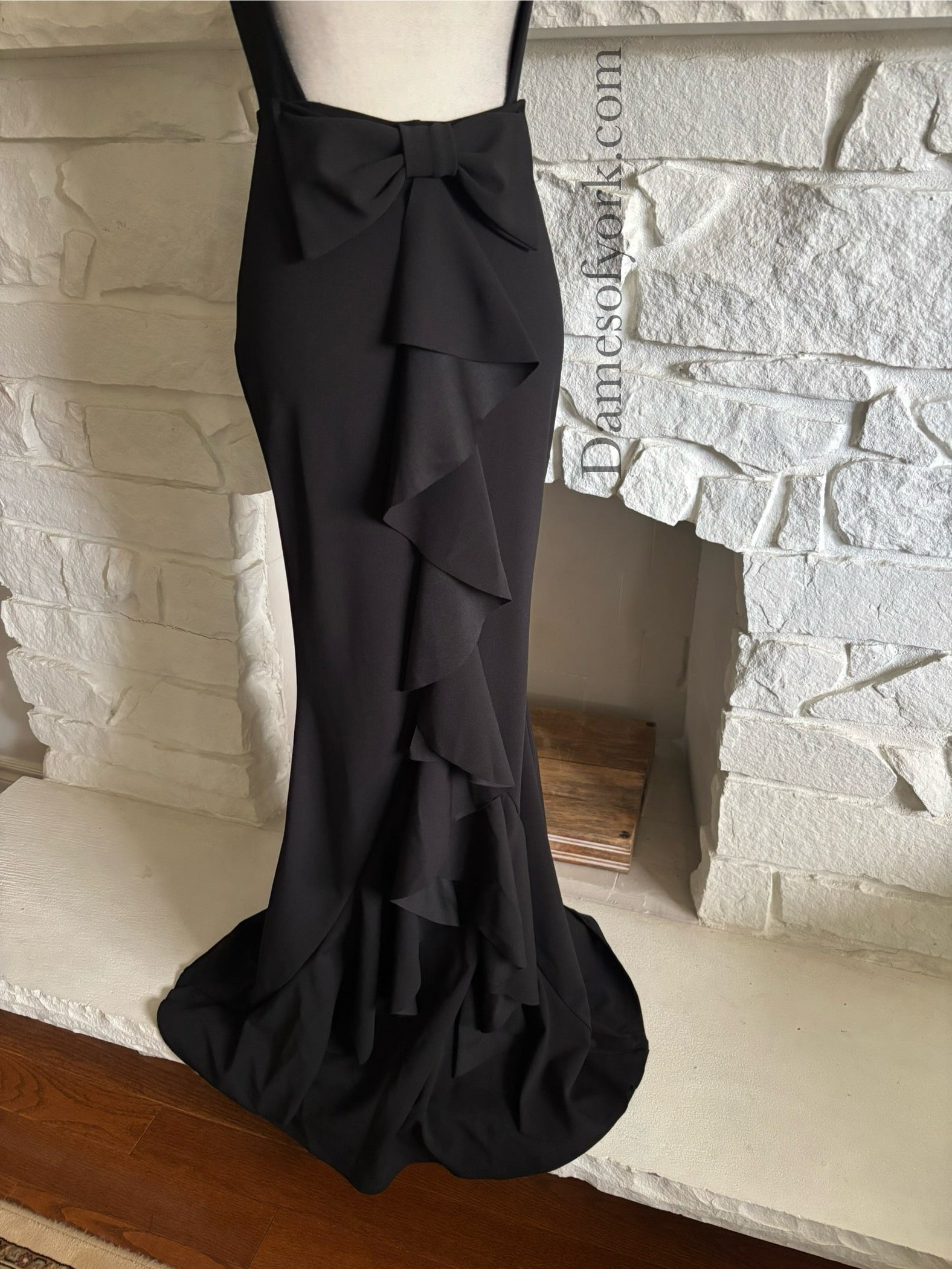 Obsidian Siren Gown