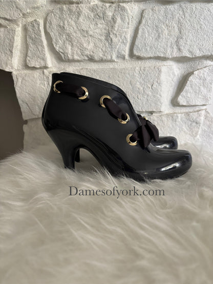 Gilded Bow Heels