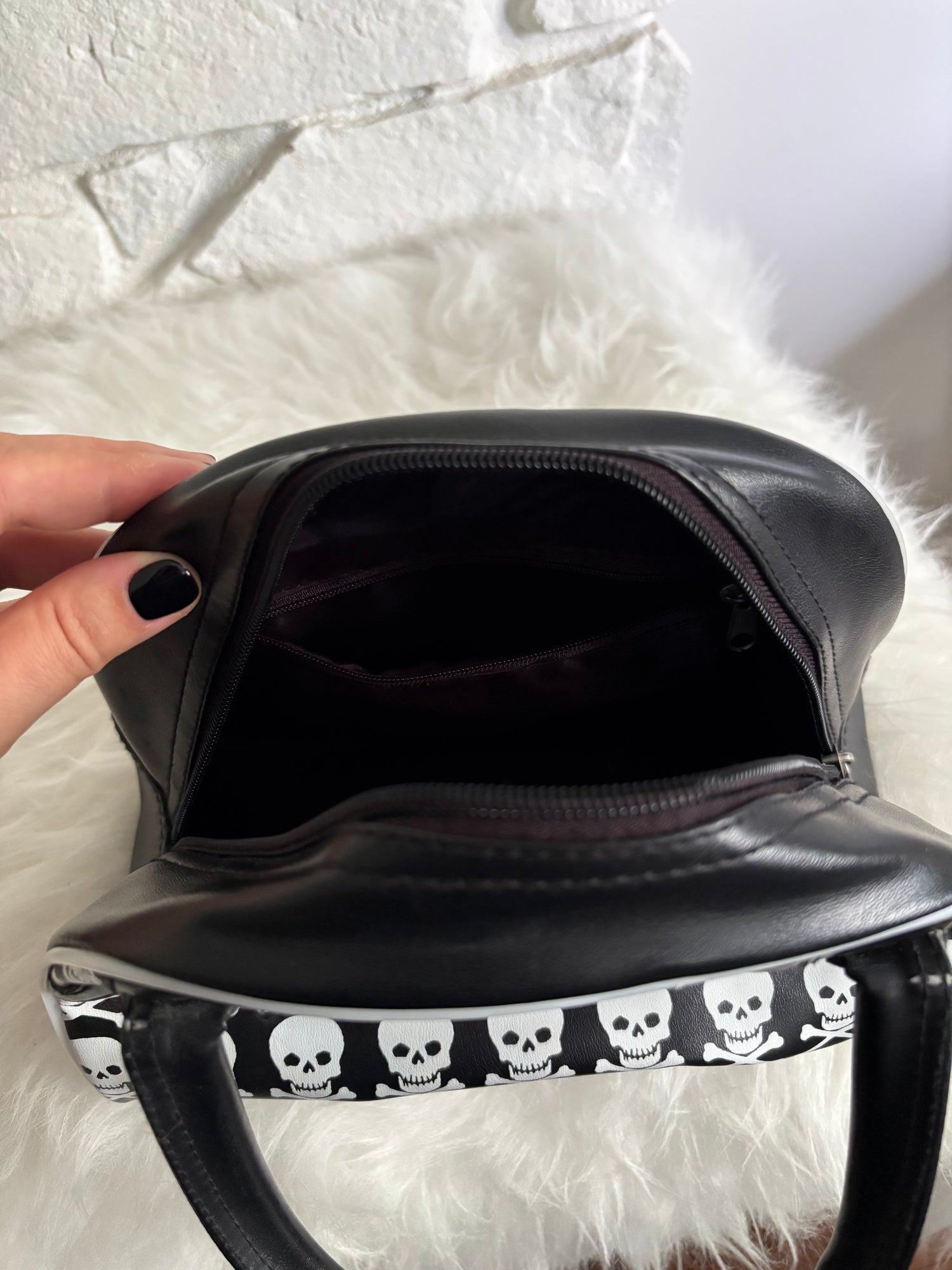 Skull &amp; Crossbones Handbag