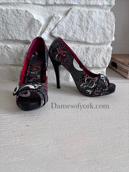 All Eyes on You Heels