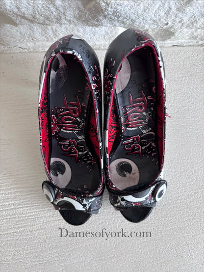 All Eyes on You Heels