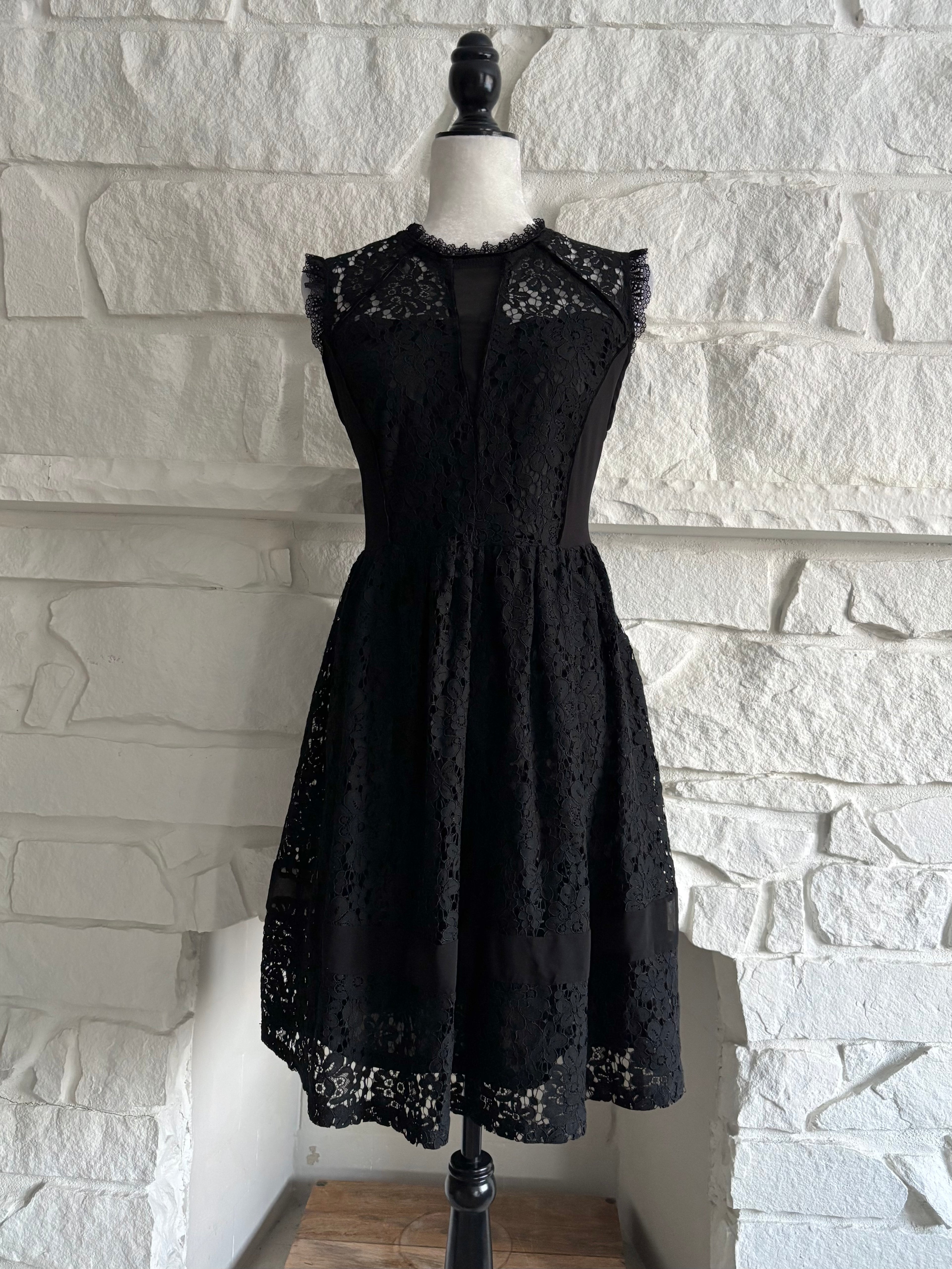 Dex Lace Dress