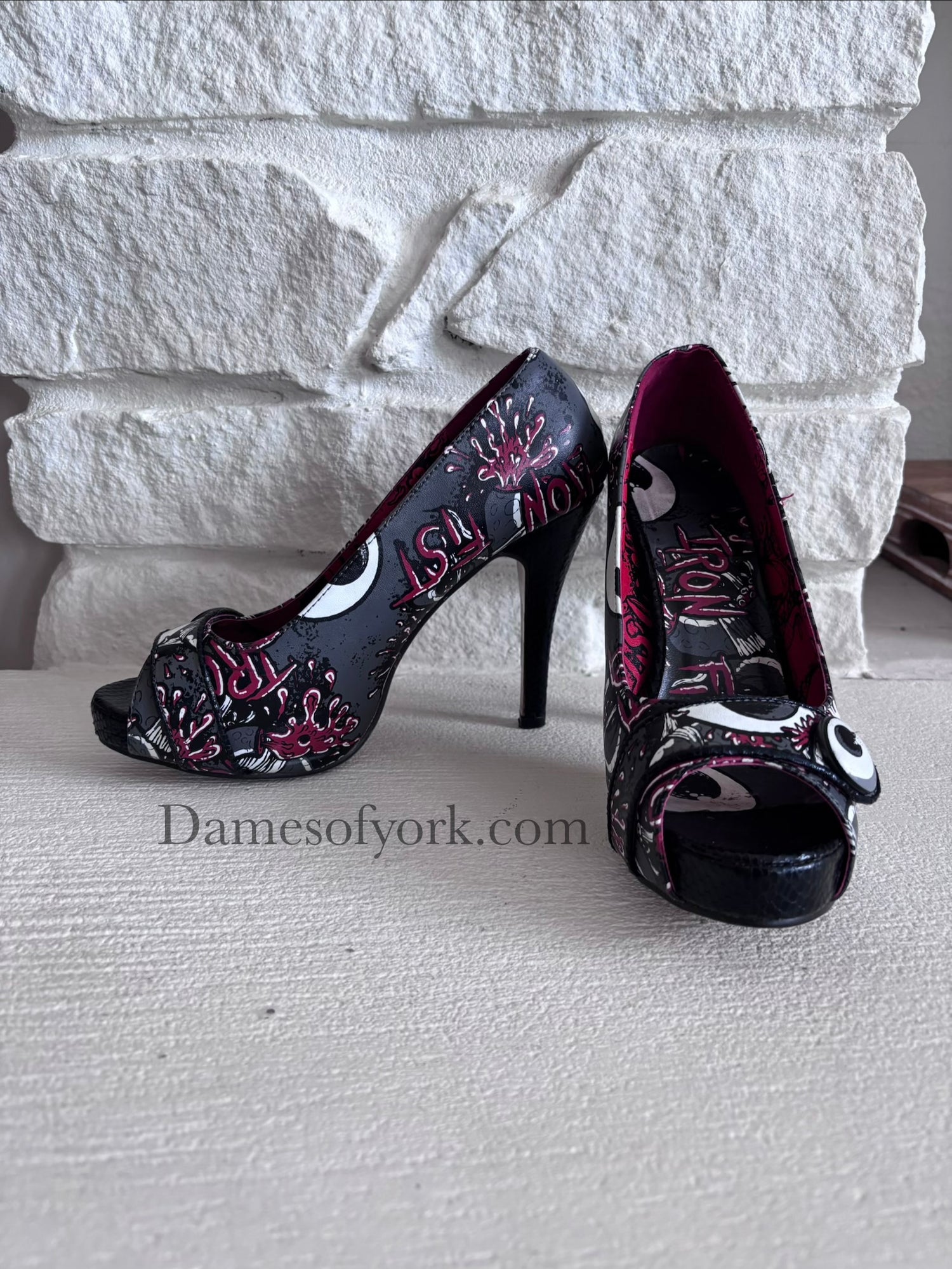 All Eyes on You Heels