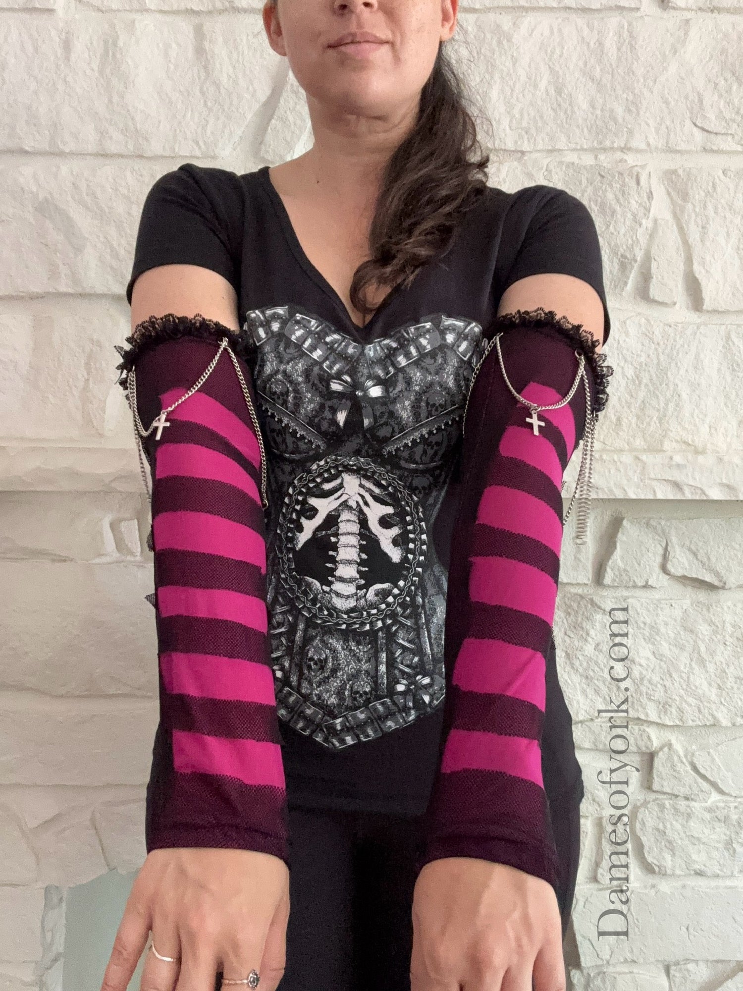 Dead Cute Arm Warmers