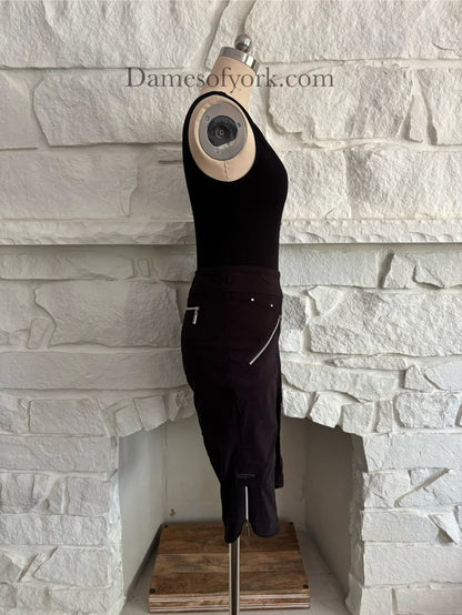 Zipper Capris