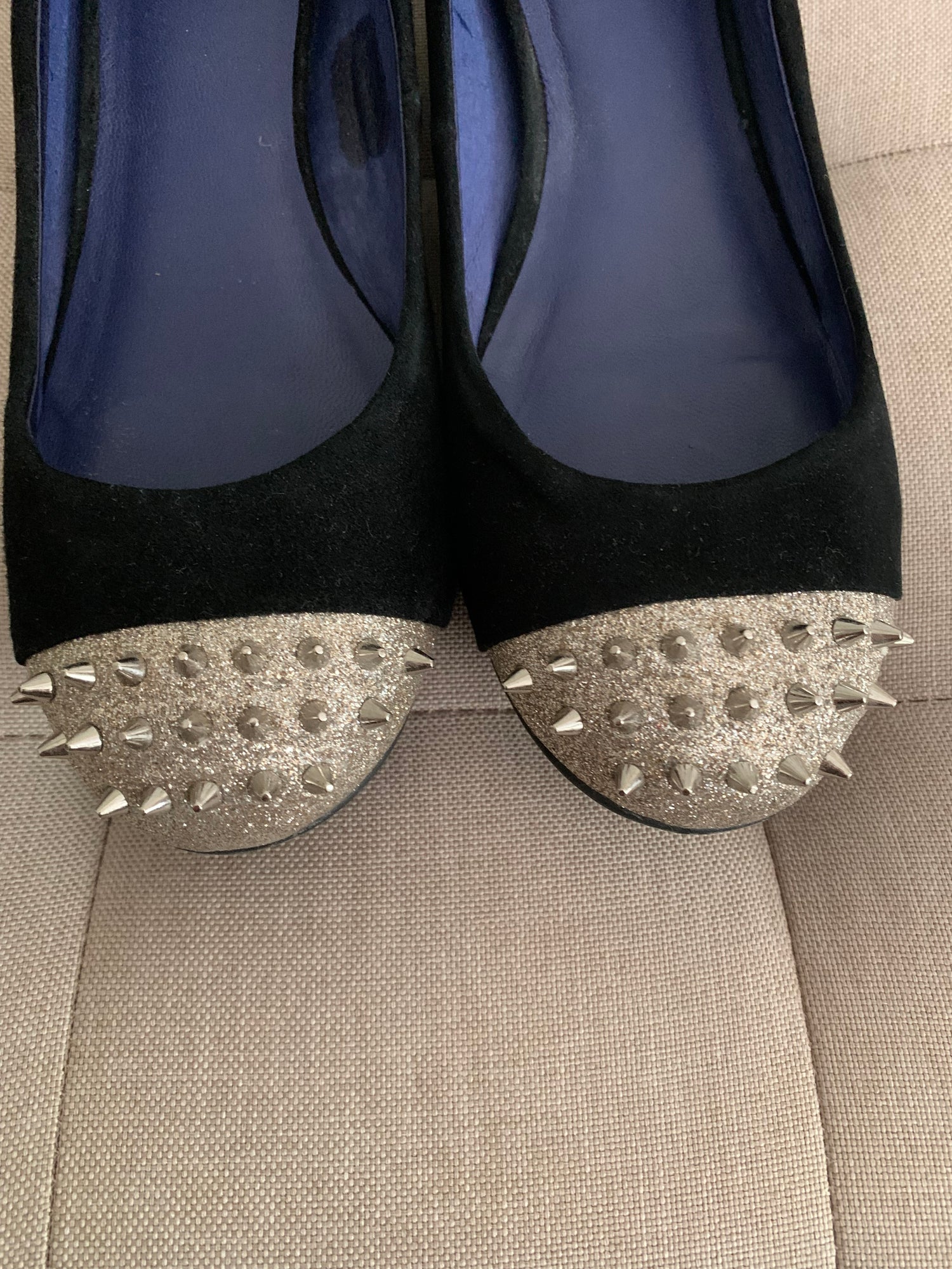 Spiked Flats