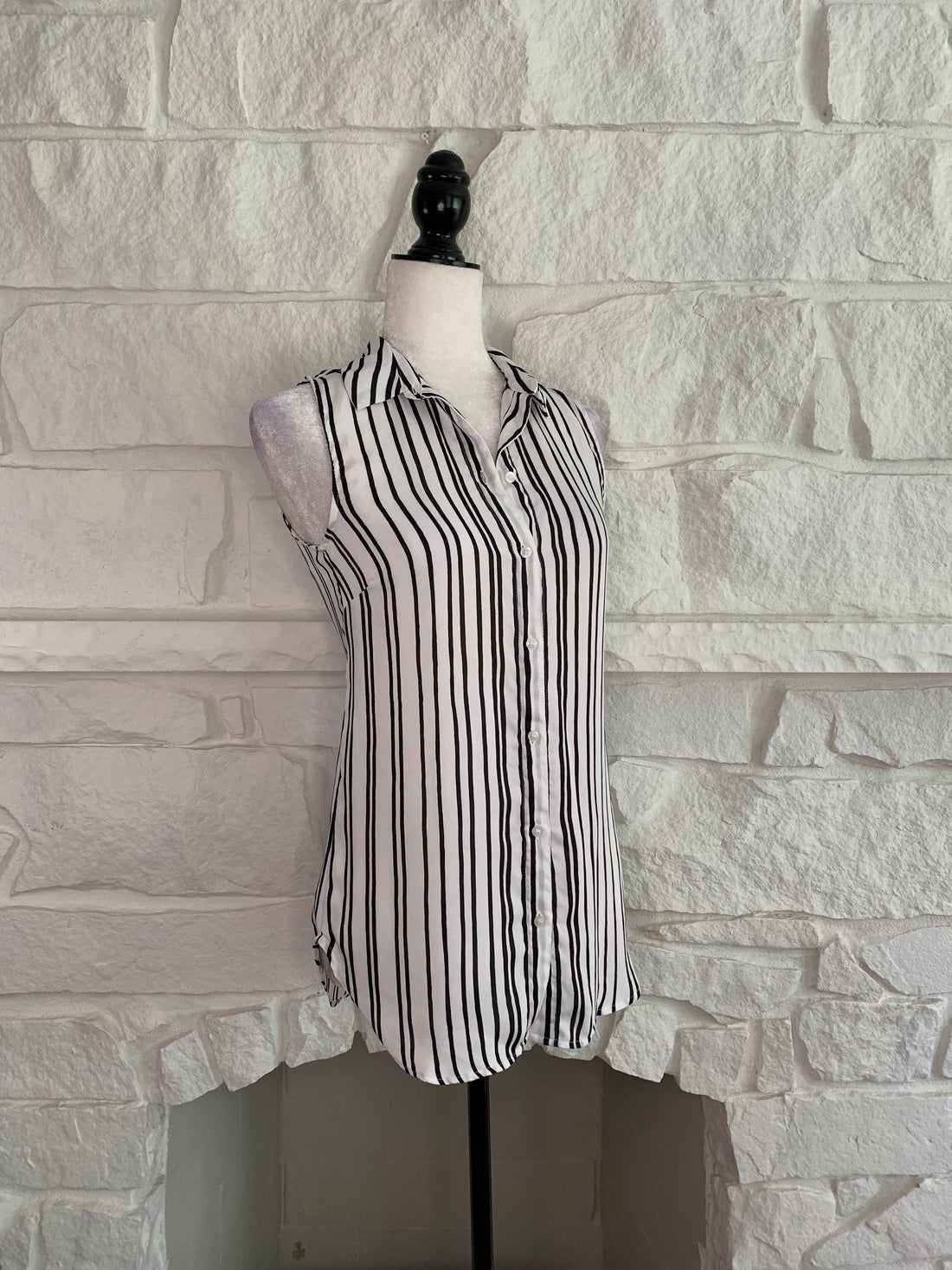 Striped Sleeveless Blouse