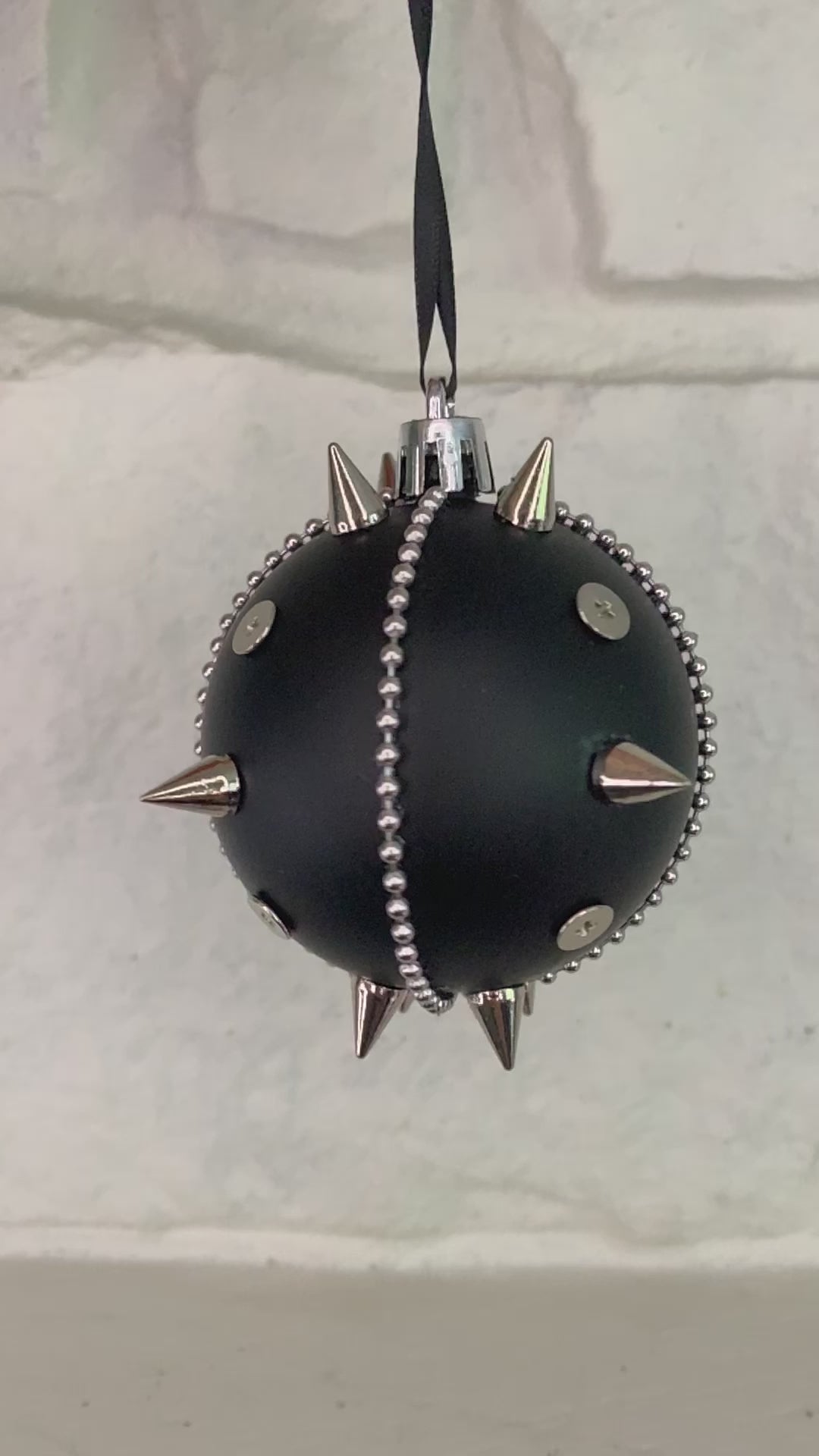 Obsidian Maiden Christmas Decoration